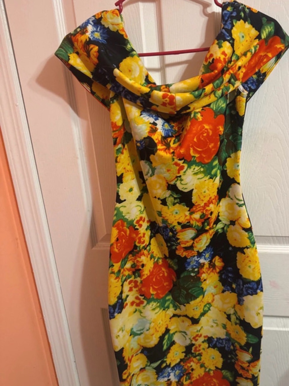 One-Shoulder Floral Sheath Dress in Yellow and Black
